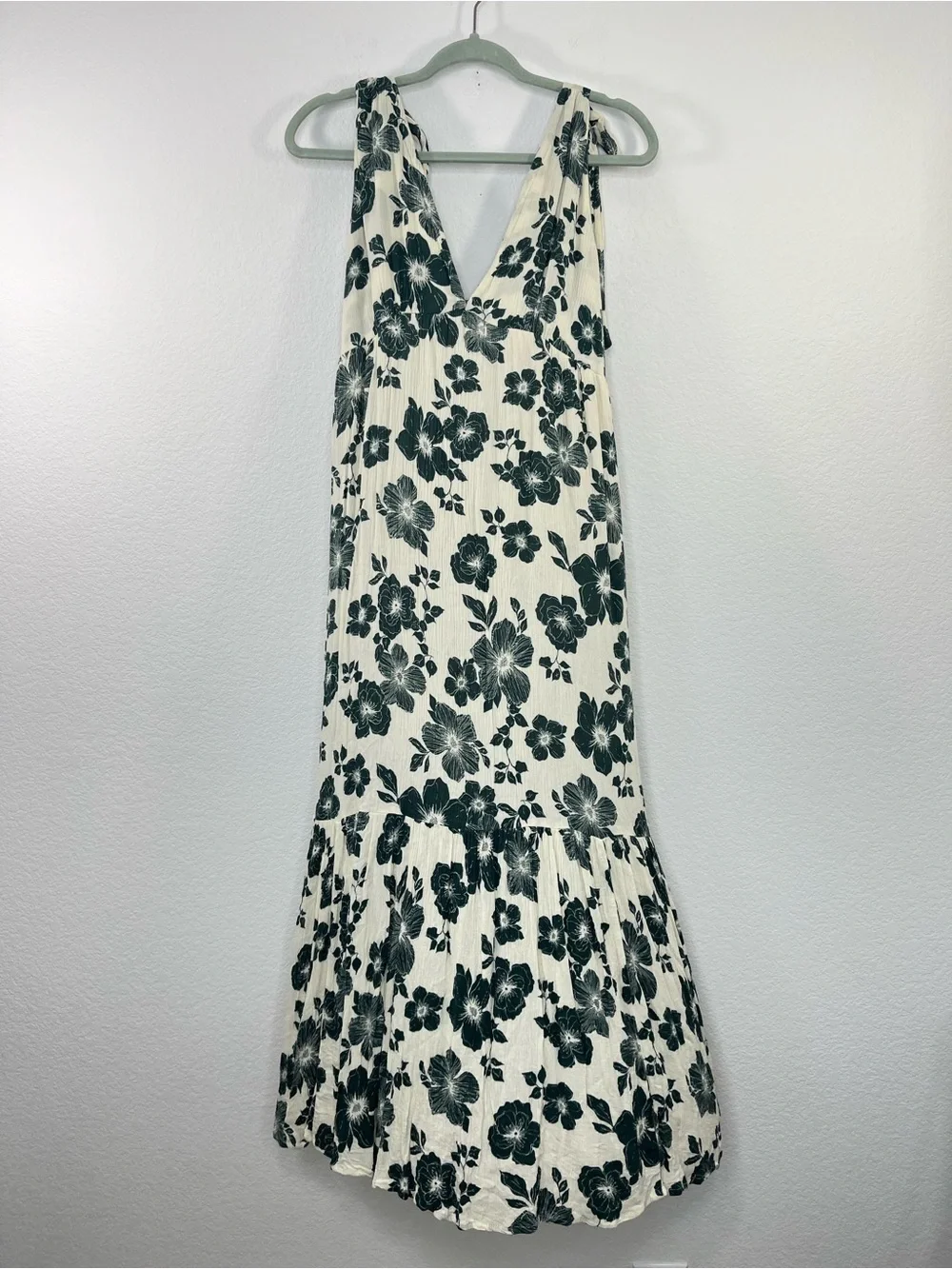 Abercrombie & Fitch Maxi Dress Floral Viscose size Medium